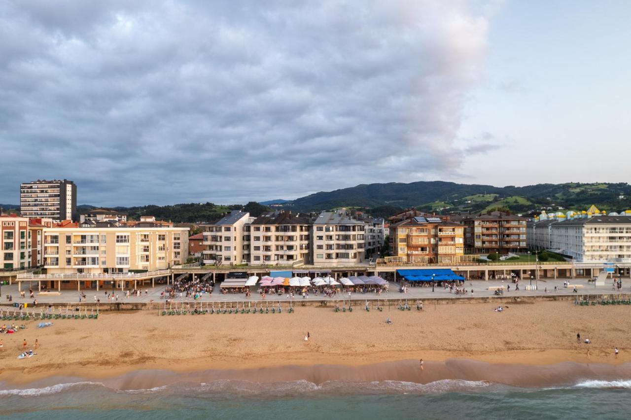 Zarautz Beach With Parking By Aston Rentals 외부 사진